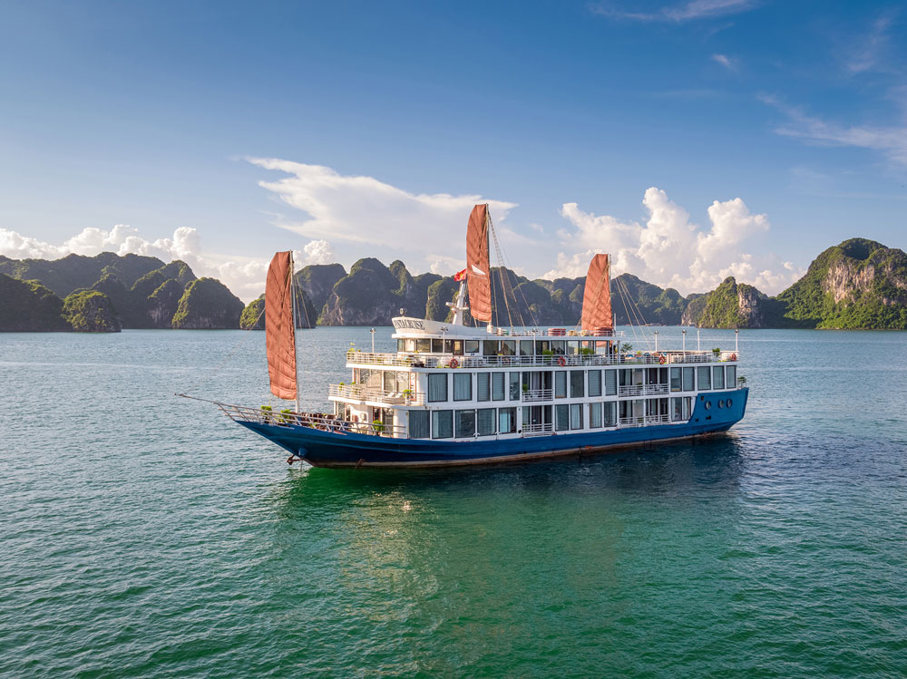 2 DAYS 1 NIGHT ITINERARY LE JOURNEY - LAN HA CRUISE 5*