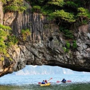 DAY 6: HALONG – HANOI – FLY TO DANANG